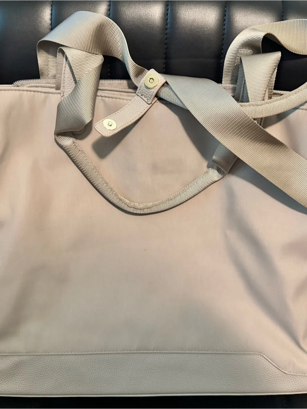 Minimalist Laptop Tote Bag in Light Beige
